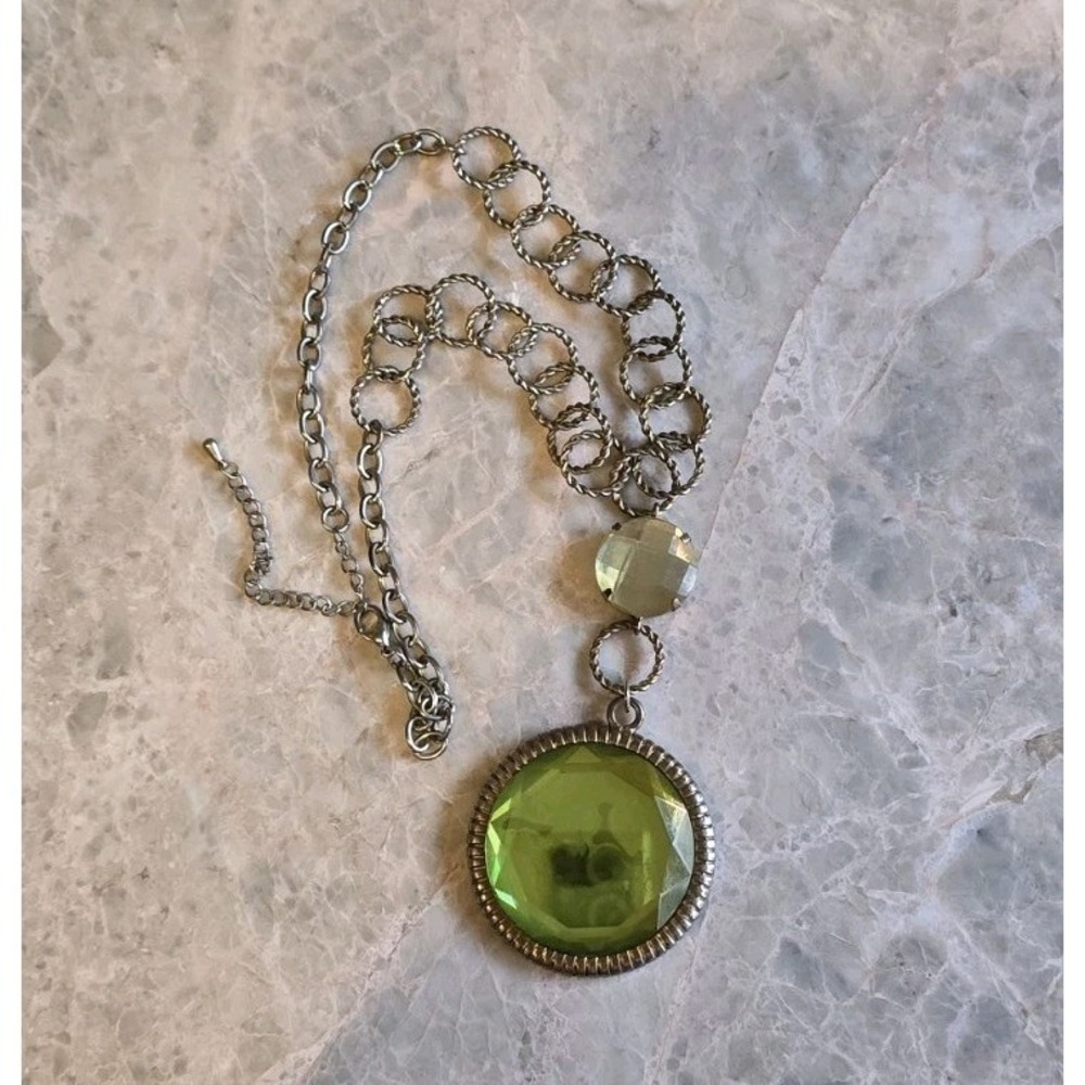 Vintage green glass cabochon chain necklace gold tone